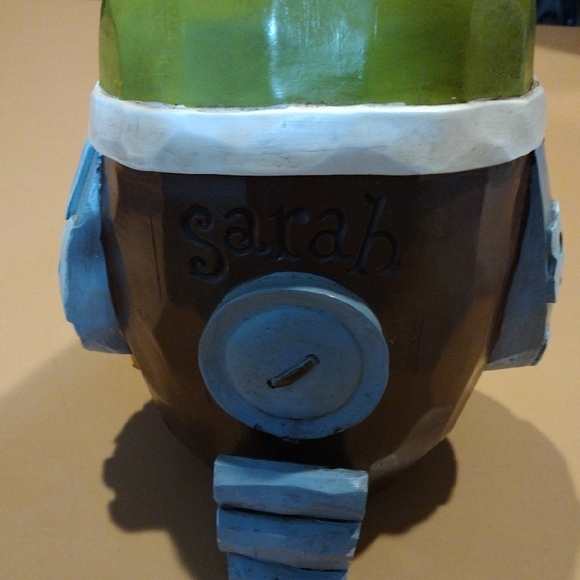 Better Homes And Gardens Green and Red Bird Statue - Picture 3 of 6